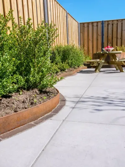 Flexline Borderrand Cortenstaal 15cm lengte 220cm incl. 3 grondpennen en verbindingsplaat